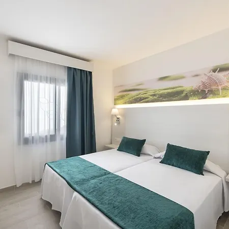 Flora 1 Bedroom